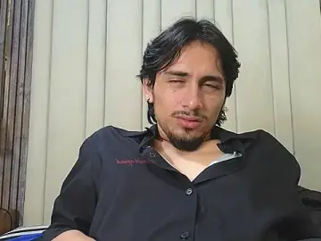 Stripchat Adult Webcam of LatinShortt