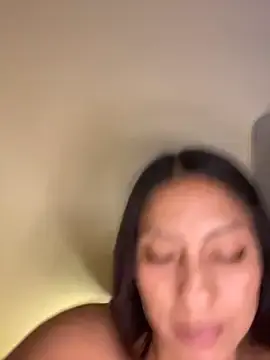 Stripchat Sex Chat of KIARAPRETTY