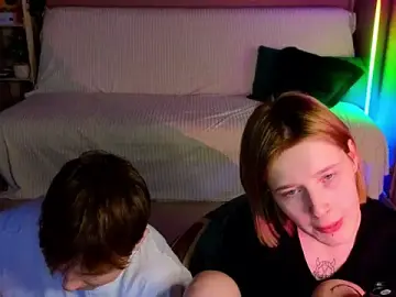 Stripchat Sex Cam of two_gerls_here