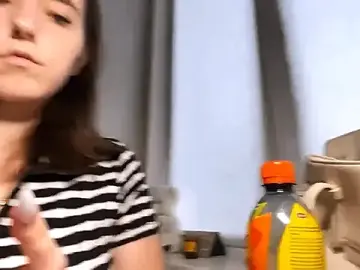 Stripchat Free Porn Cam of Mia_labs