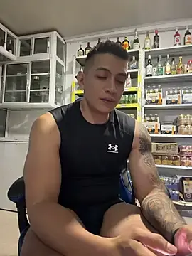 Stripchat Live Sex Cam of OliverWest04