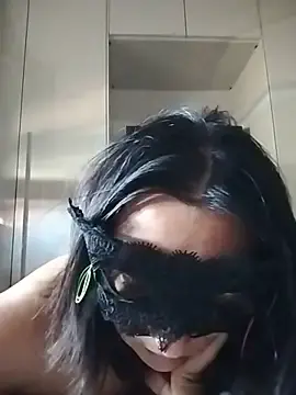 Stripchat Sex Cam of Cherry_On_Fire_X
