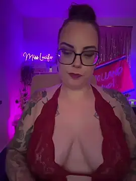 Stripchat Live Porn of Miss_Lucifer6