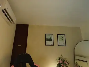 Stripchat Live Sex Cam of SweetJennaa