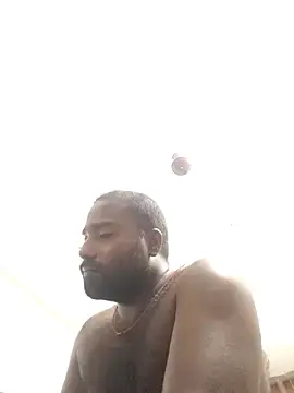 Stripchat Live Sex of TinyBoy27