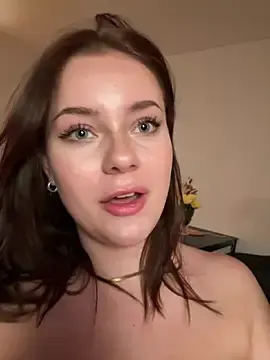 Stripchat Free Live Porn of MaribelRiver