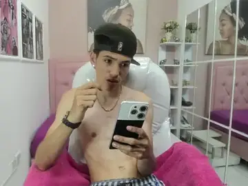 Stripchat Watch Live Sex Cams of Asher_costa