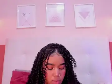 Stripchat Live Sex Cam of Naostar