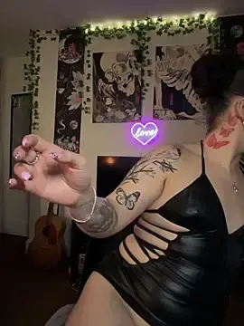 Stripchat Adult Webcam of Mamachulita