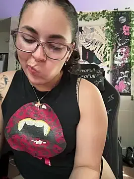 Stripchat Nude Webcam of Mamachulita