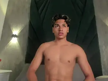 Stripchat Watch Live Sex Cams of Marco_delux