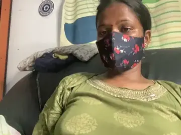 Stripchat Nude Webcam of Tamil_Sajitha