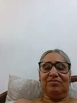 Stripchat Live Porn of _candi
