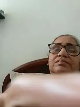 Stripchat Best Webcam of _candi