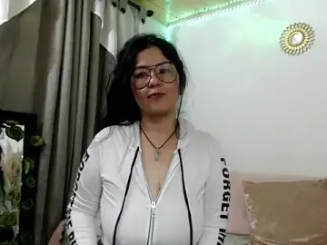 Stripchat Adult Webcams of Donniia