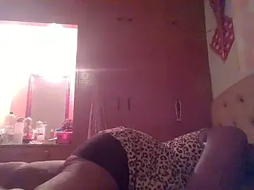 Stripchat Free Porn Cam of Shaz_brown