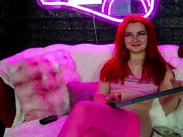 Stripchat Sex Cam of CherrySin