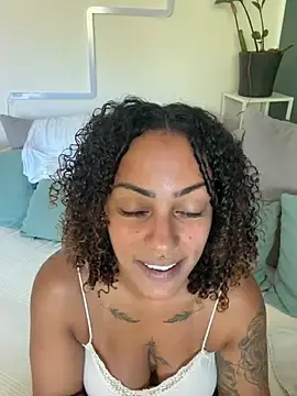 Stripchat Best live sex cam show of SweetPetiteNoir