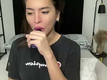 Stripchat Best Webcam of your_bianca69
