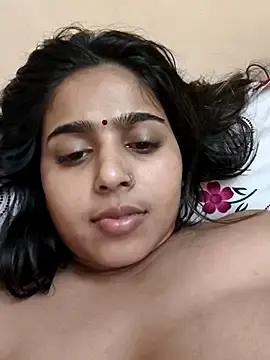 Stripchat Free Live Porn of Cute-Simmi69