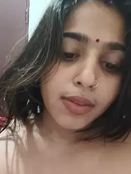 Stripchat Free Porn Cam of Cute-Simmi69
