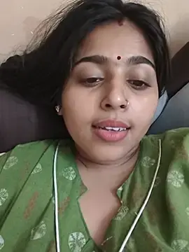 Stripchat Live Sex Cam of Cute-Simmi69