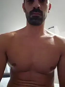 Stripchat Sex Cam of Gnarvshek