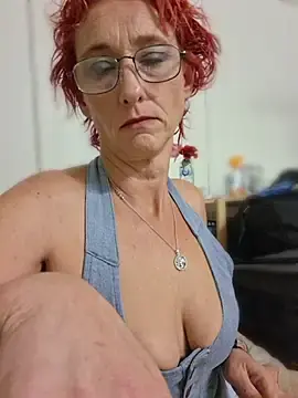 Stripchat Live Sex of SultrySelenaHeart