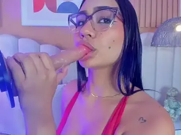 Stripchat Live Sex Cam of noa_moon
