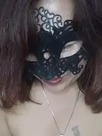 Stripchat Live Sex Cam of Linamadura
