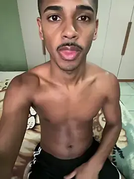 Stripchat Free Porn Cam of pretin19cm1