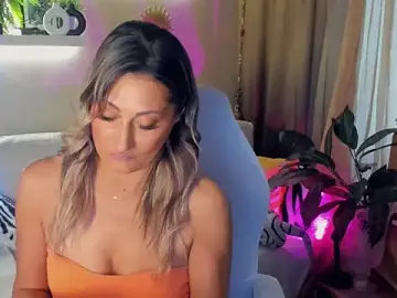Stripchat Best live sex cam show of SarahAlluring