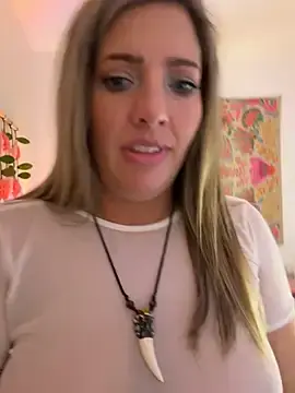 Stripchat Best Webcam of hollyharmd