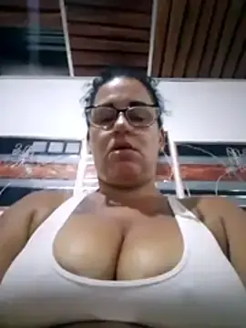 Stripchat Private Sex Chat of tugordita-hot