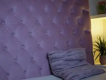 Stripchat Live Porn of MaiaMini