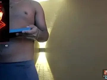 Stripchat Live Sex Cam of Axell_king07