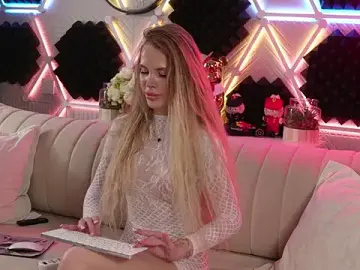 Stripchat Live Sex of Alvuwkaa