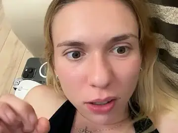 Stripchat Sex Cam of SARSILMAZ_HOME