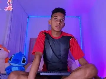 Stripchat Watch Live Sex Cams of dilan_alfonzo