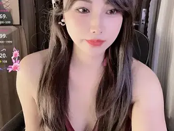 Stripchat Sex Cam of Blossom-666