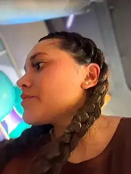 Stripchat Free Porn Cam of Veronica_Wins_