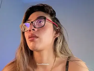 Stripchat Private Sex Chat of Carolblonde