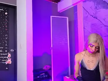 Stripchat Watch Live Sex Cams of lily_dark__