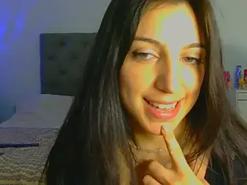 Stripchat Free Porn Cam of petitebelu