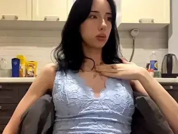 Stripchat Free Live Porn of IsabellaQiueen