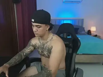 Stripchat Live Sex Cam of Mrbig_maximo