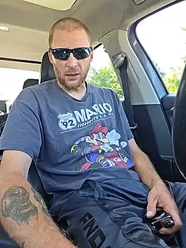 Stripchat Free Porn Cam of thatguy7733
