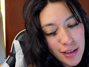Stripchat Watch Live Sex Cams of Isabella_Collen_v