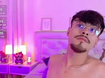 Stripchat Sex Cam of Aiden_Gray