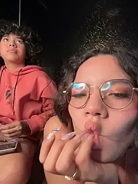 Stripchat Live Sex Cam of Dakotaa_ls
